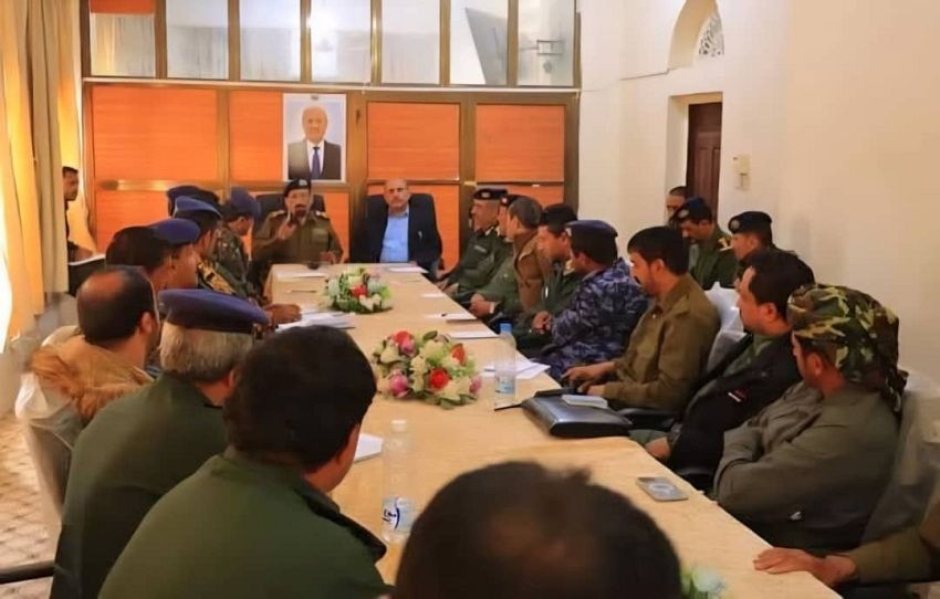 اجتماع تنسيقي بين النيابة العامة والأجهزة الأمنية بمأرب لتعزيز سلطة القانون والعدالة